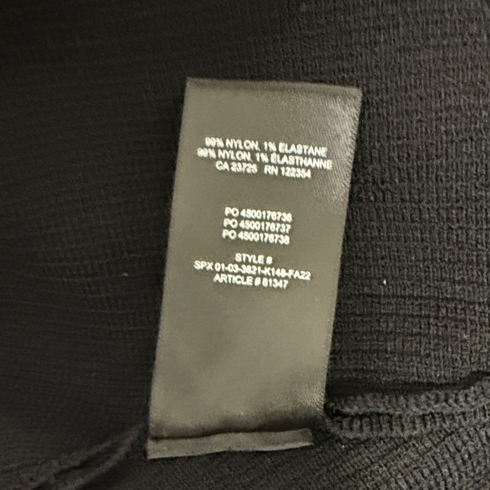 Babaton Black Ribbed Crop Top - Picture 15 of 15